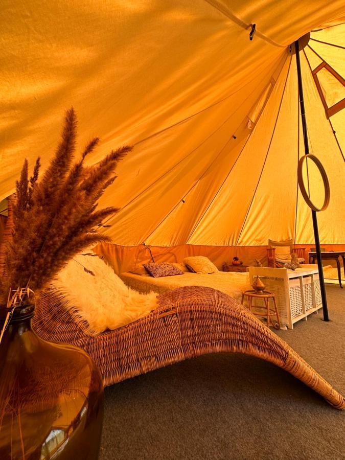 פורסגרון Glamping On Idyllic Lake, Paddle Boards & Rowboat מראה חיצוני תמונה
