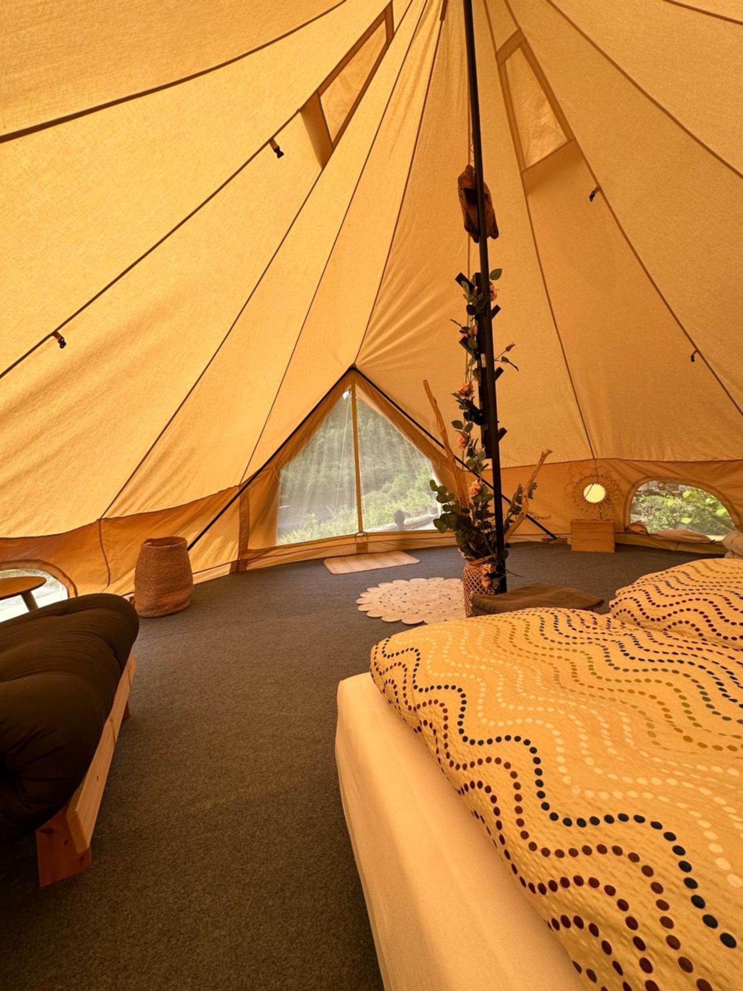 פורסגרון Glamping On Idyllic Lake, Paddle Boards & Rowboat מראה חיצוני תמונה