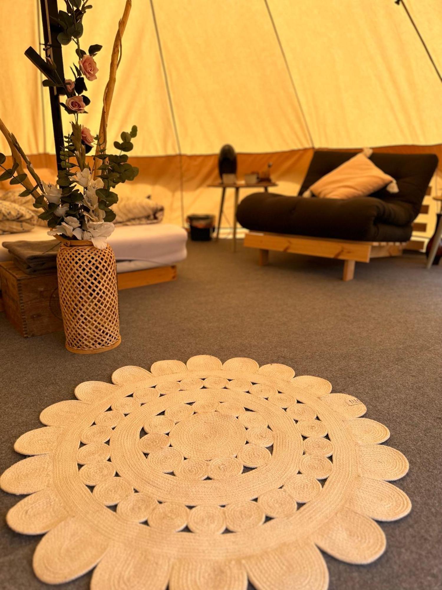 פורסגרון Glamping On Idyllic Lake, Paddle Boards & Rowboat מראה חיצוני תמונה
