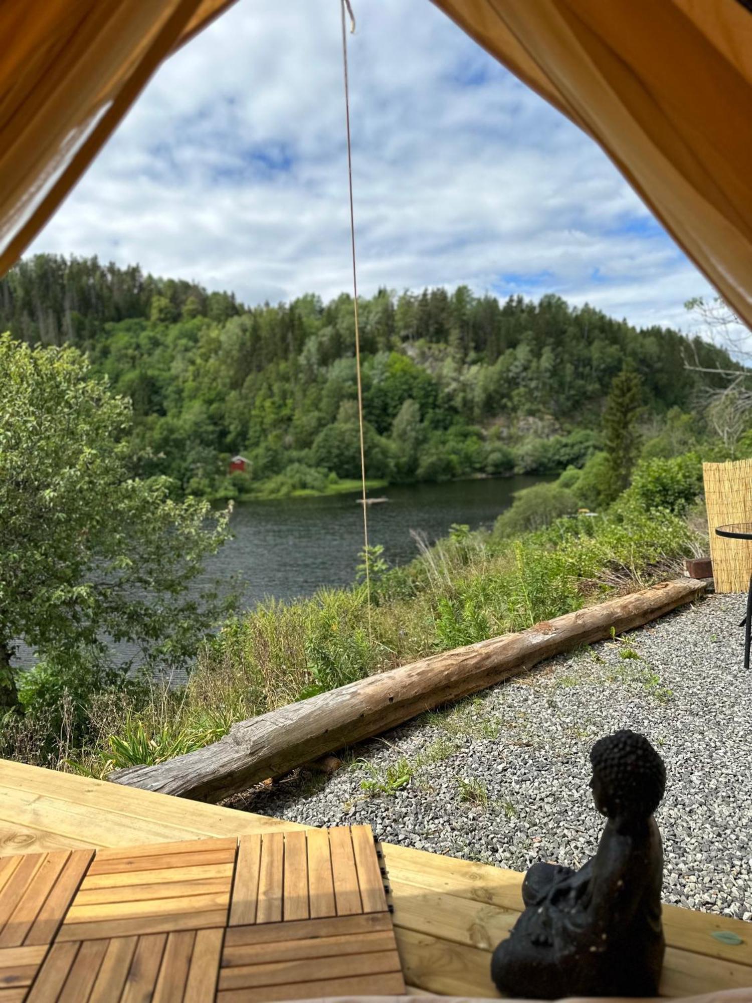 פורסגרון Glamping On Idyllic Lake, Paddle Boards & Rowboat מראה חיצוני תמונה